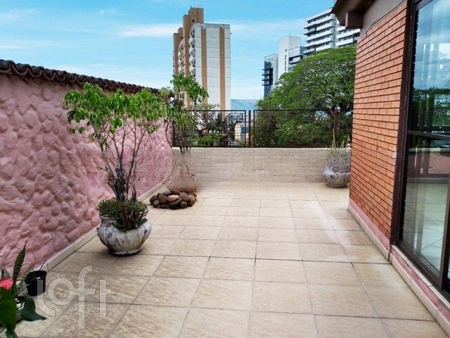 Apartamento com 241m², 3 dormitórios, 1 suíte, 1 vaga, Três Figueiras em Porto Alegre