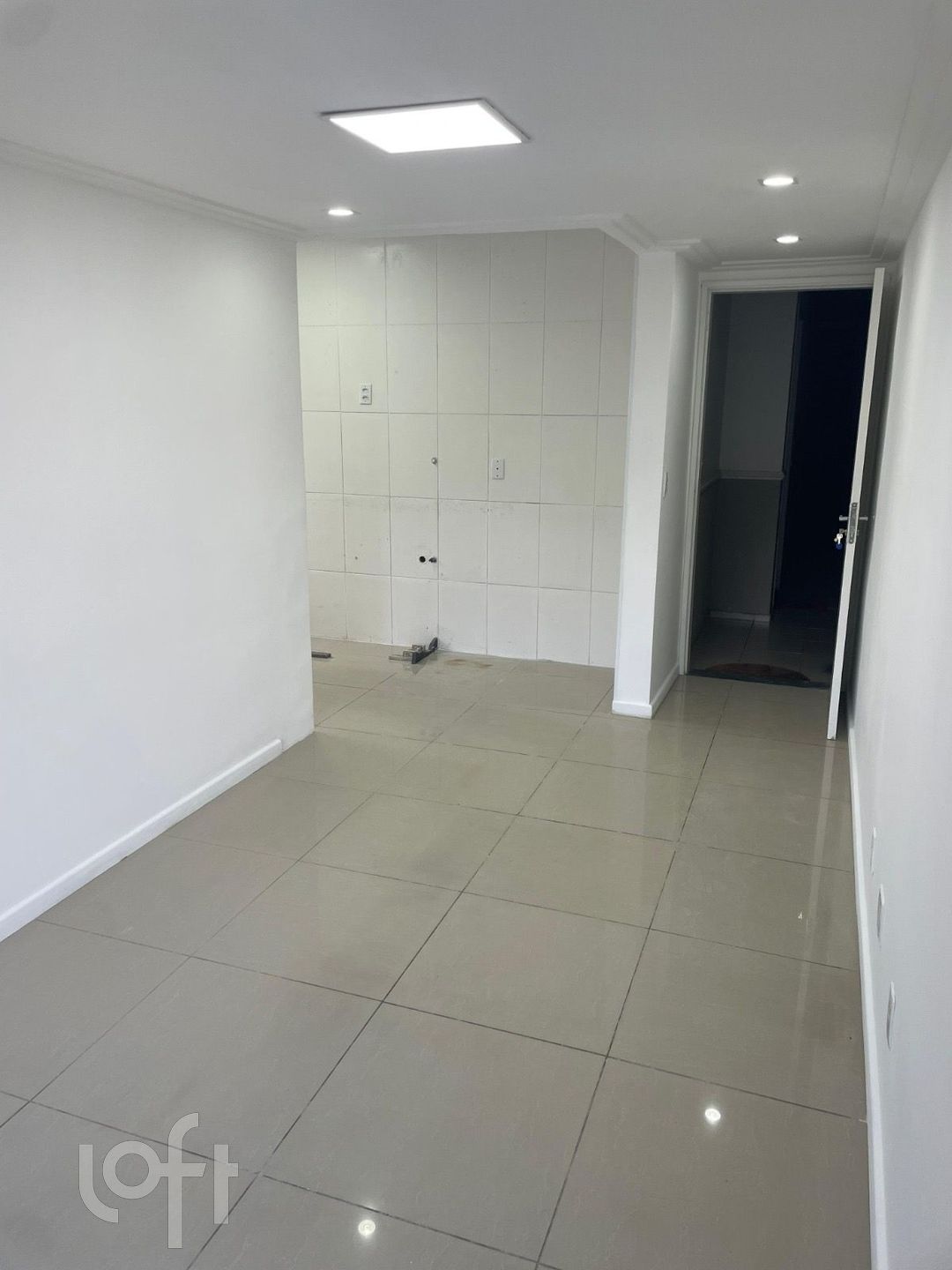 Apartamento à venda com 2 quartos, 52m² - Foto 2