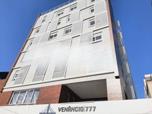 Apartamento com 55m², 2 dormitórios, 1 suíte, 1 vaga, Santana em Porto Alegre