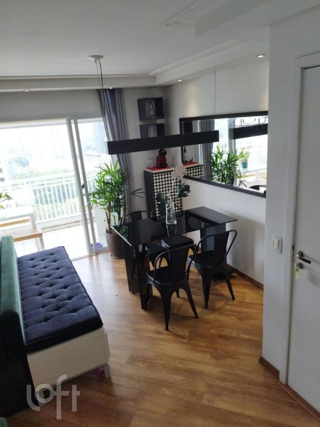 Apartamento à venda com 3 quartos, 96m² - Foto 1