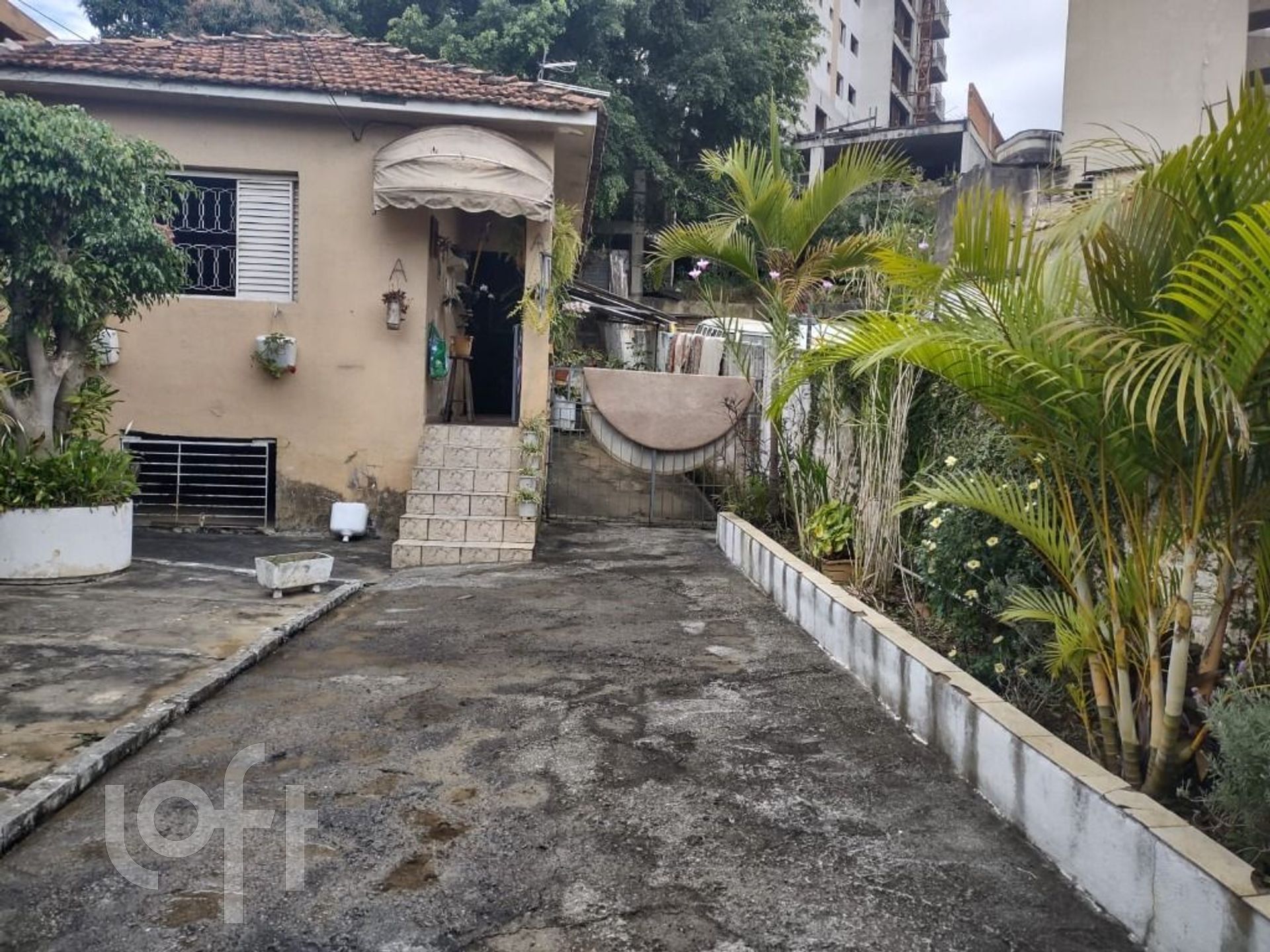 Casa à venda com 2 quartos, 90m² - Foto 1