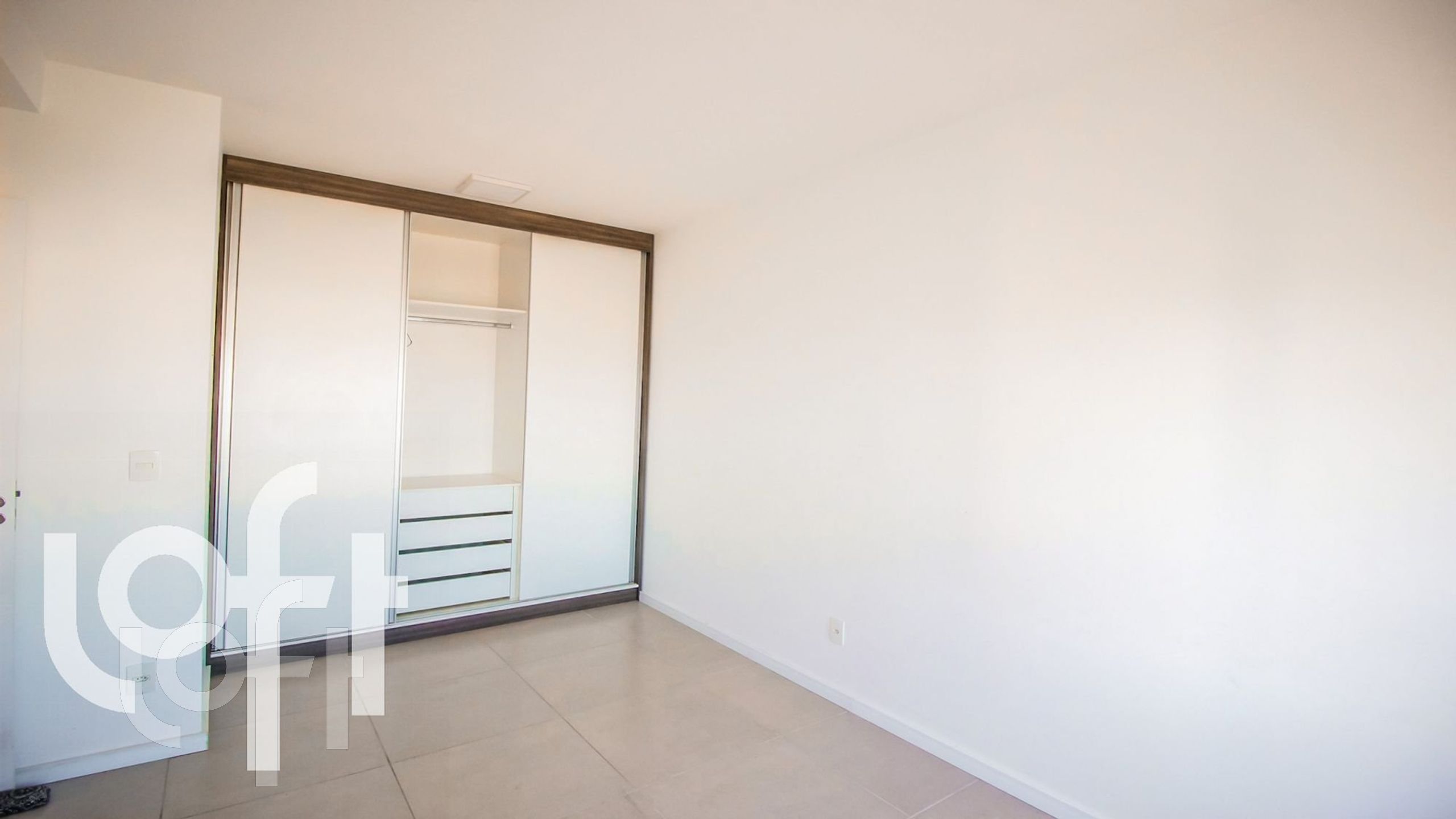 Apartamento à venda com 3 quartos, 83m² - Foto 11