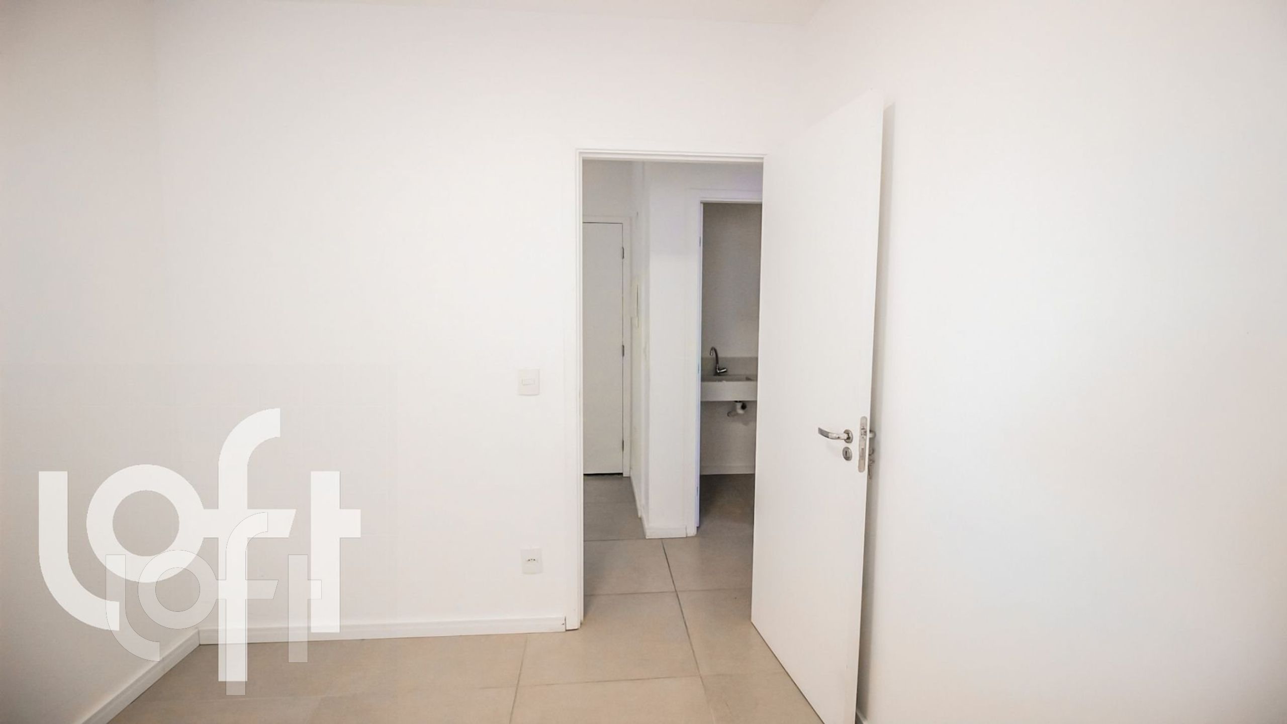 Apartamento à venda com 3 quartos, 83m² - Foto 2