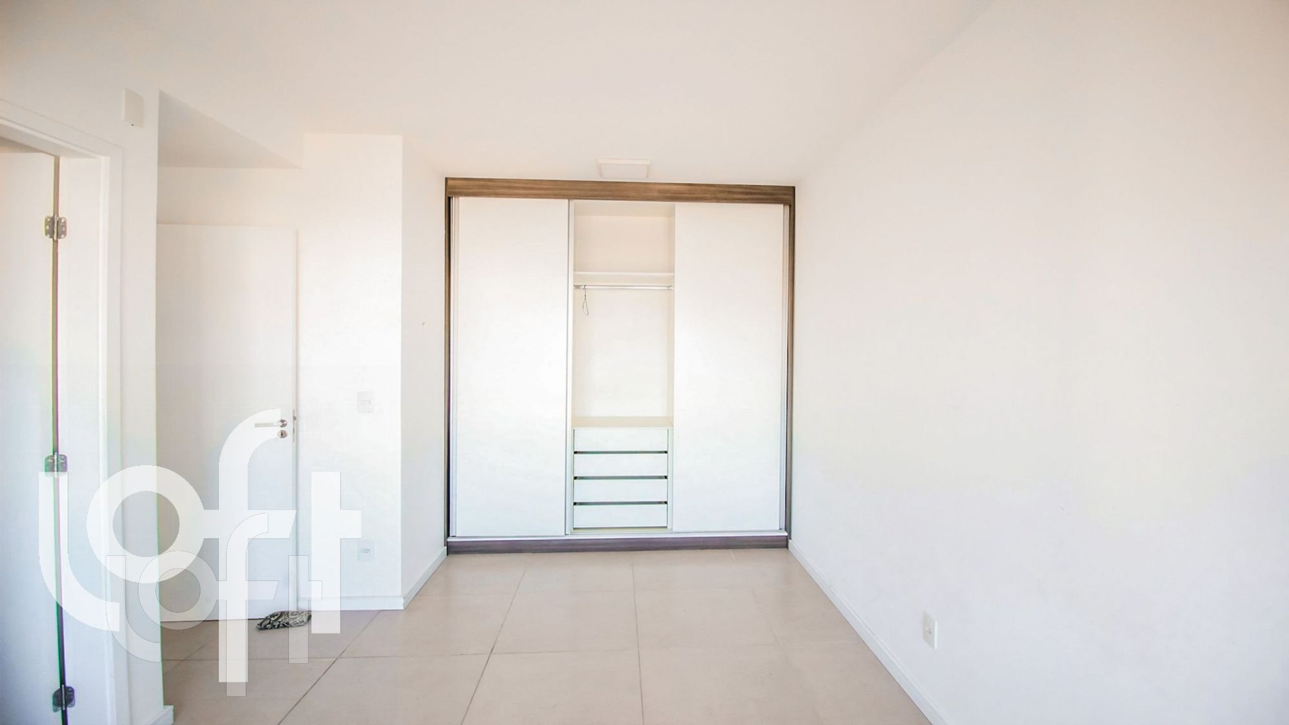 Apartamento à venda com 3 quartos, 83m² - Foto 10