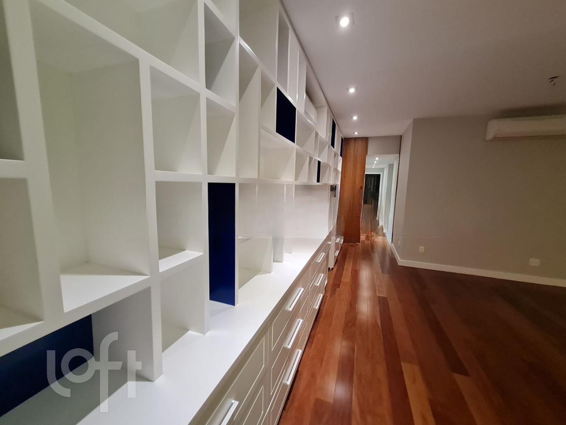 Apartamento à venda com 3 quartos, 133m² - Foto 24