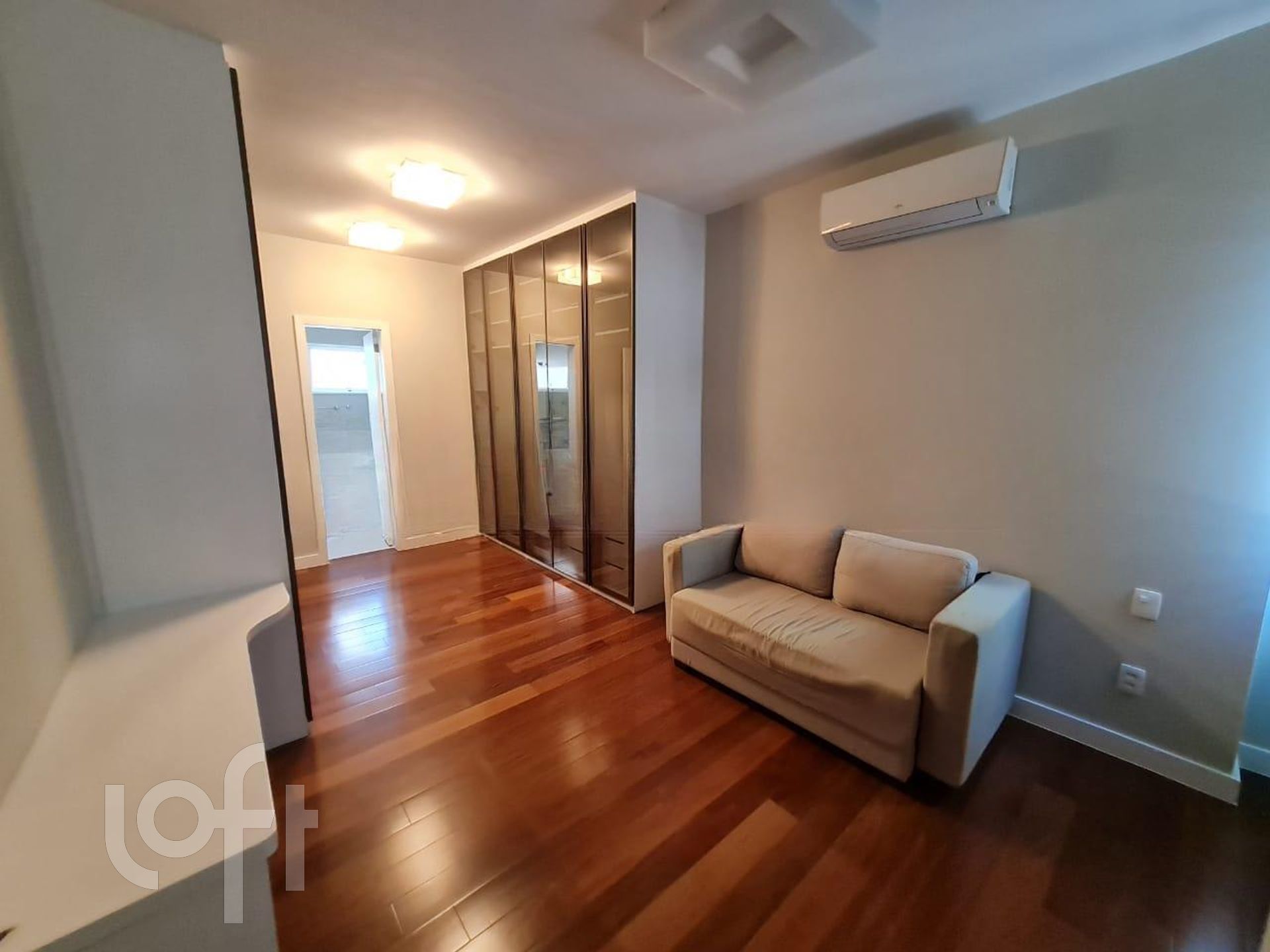 Apartamento à venda com 3 quartos, 133m² - Foto 7