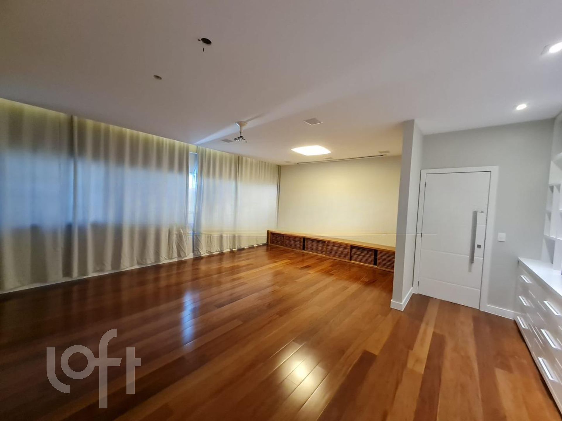 Apartamento à venda com 3 quartos, 133m² - Foto 29