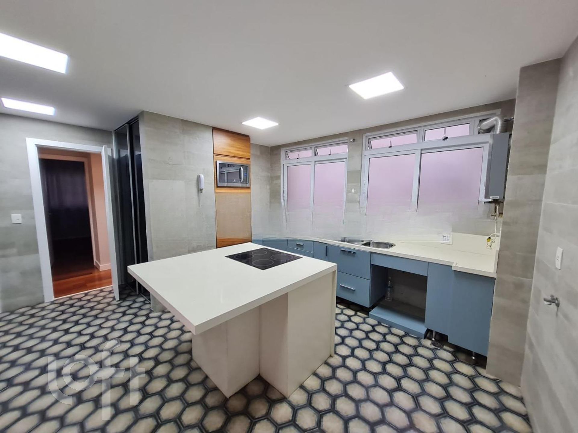 Apartamento à venda com 3 quartos, 133m² - Foto 32