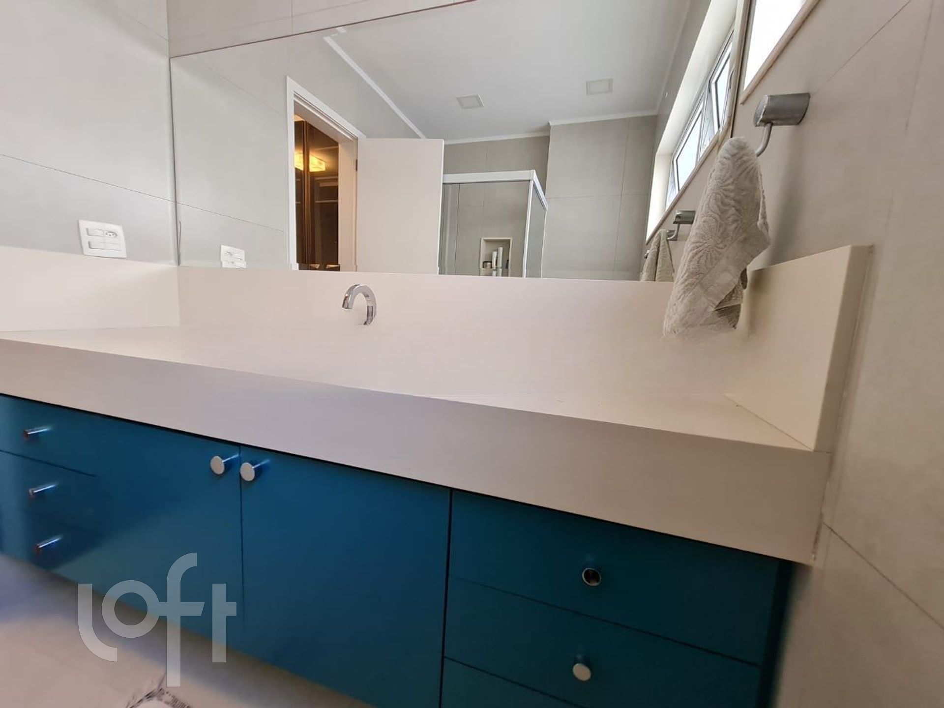 Apartamento à venda com 3 quartos, 133m² - Foto 4