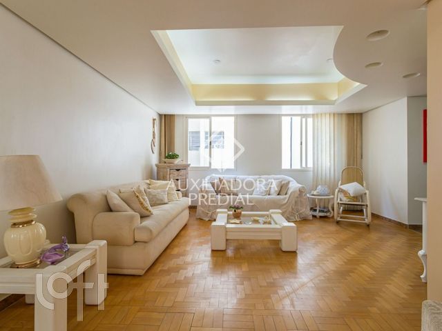 Apartamento com 180m², 3 dormitórios, Rio Branco em Porto Alegre