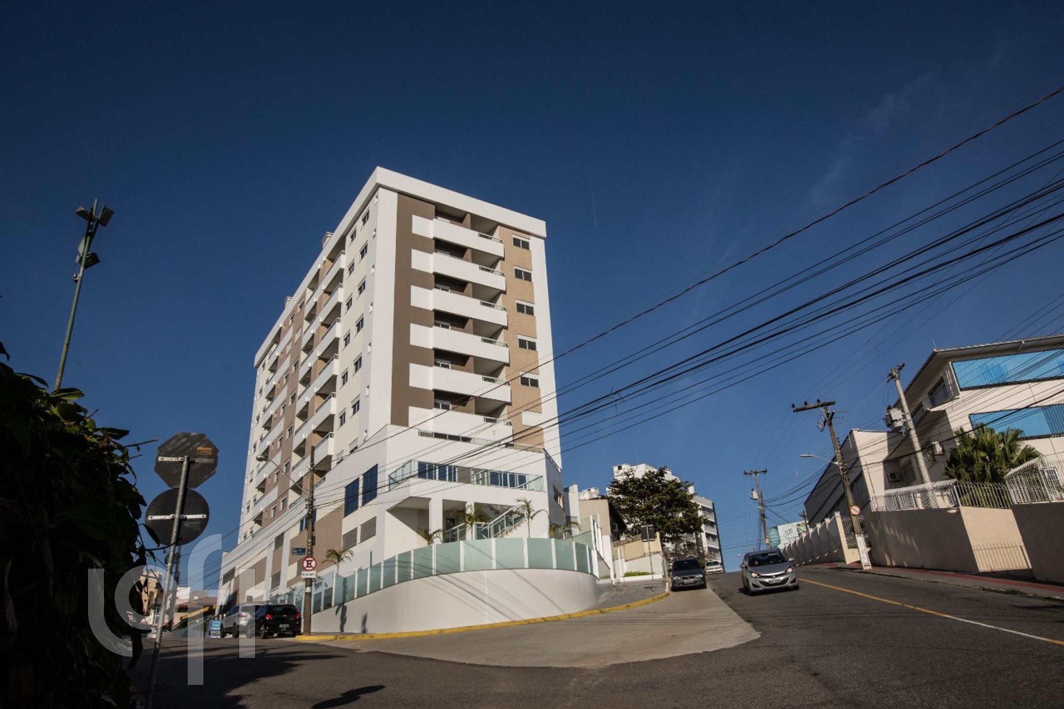 Apartamentos com 85m², 3 quartos, 1 suíte, 1 garagem, no bairro Capoeiras em Florianópolis