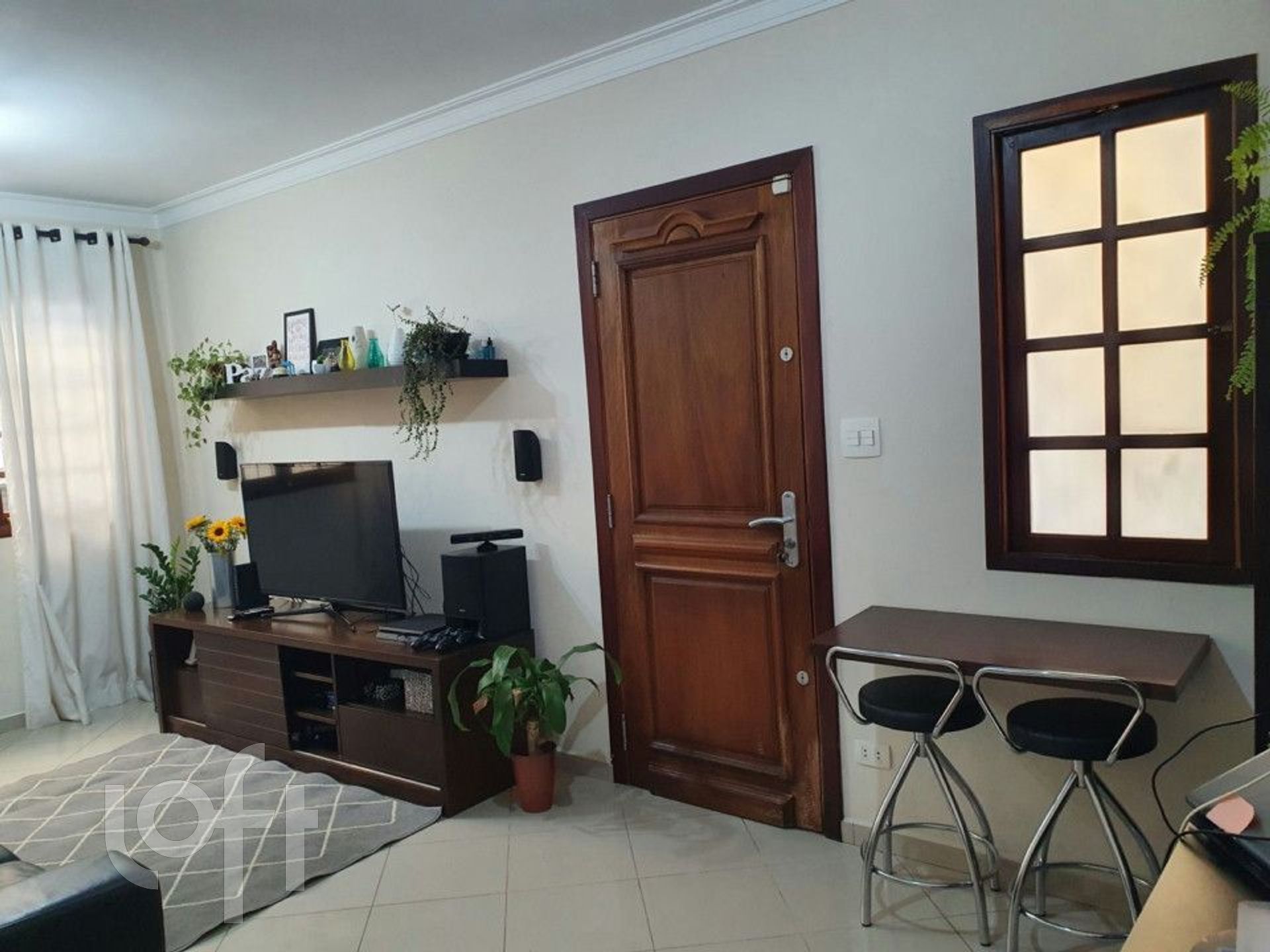 Casa à venda com 2 quartos, 105m² - Foto 1