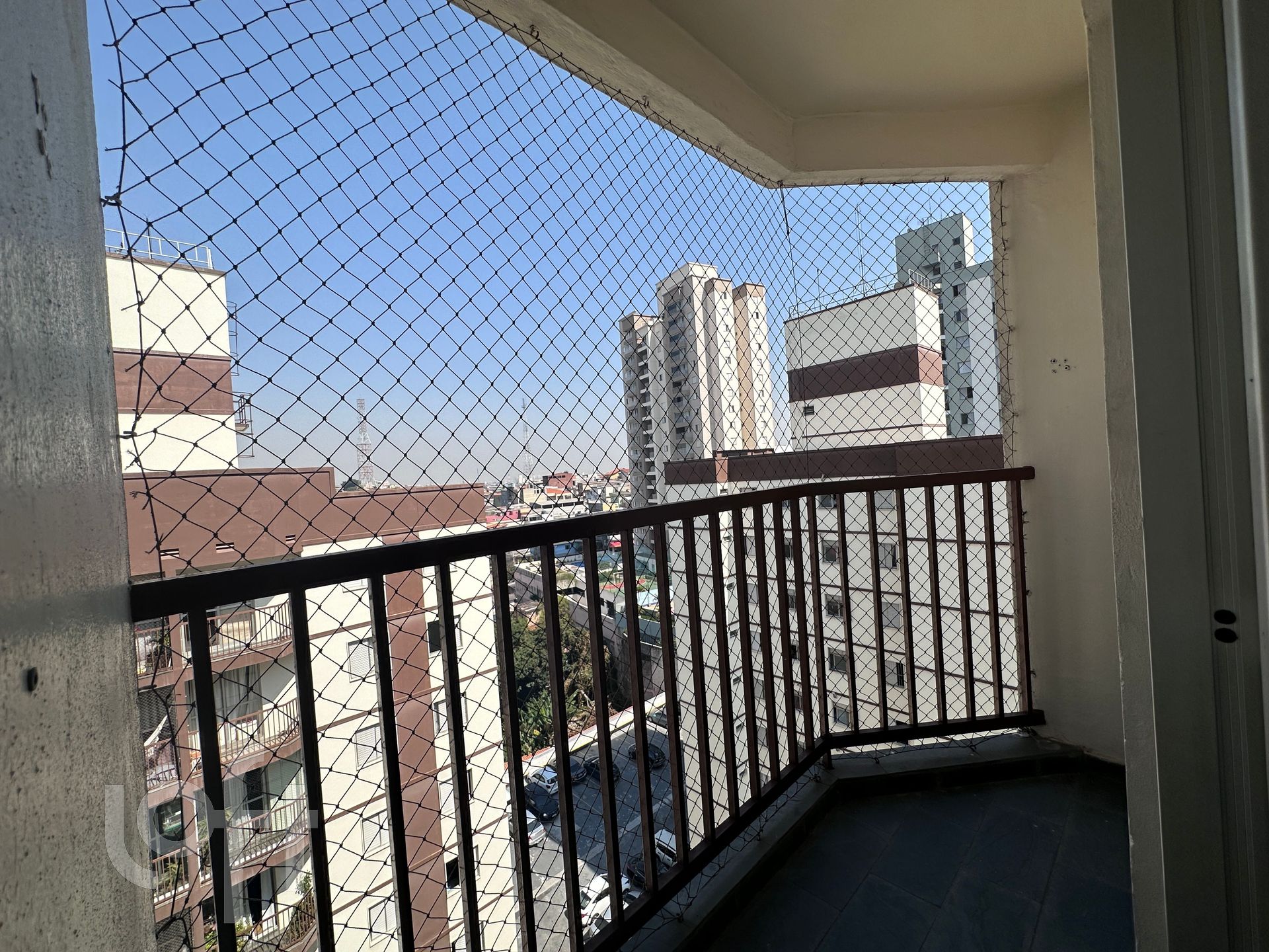 Apartamento à venda com 3 quartos, 75m² - Foto 4