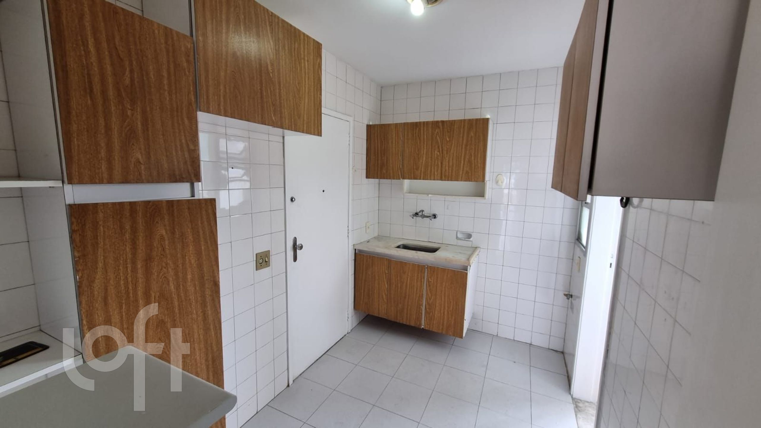 Apartamento à venda com 2 quartos, 68m² - Foto 9