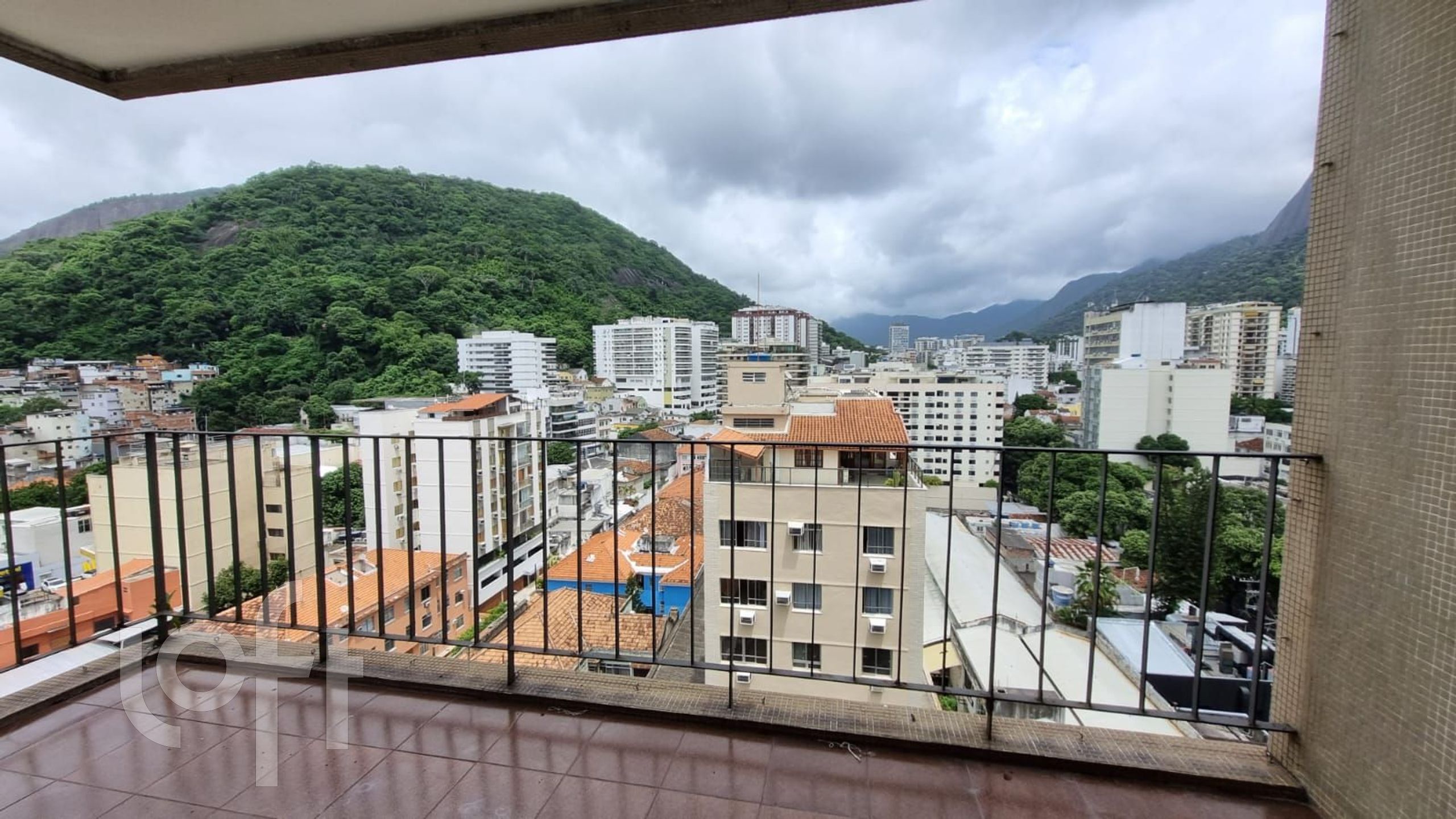 Apartamento à venda com 2 quartos, 68m² - Foto 7