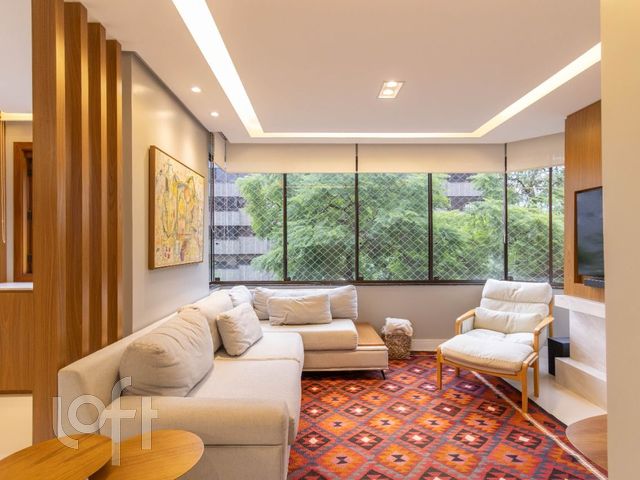 Apartamento com 120m², 3 dormitórios, 1 suíte, 2 vagas, Bela Vista em Porto Alegre