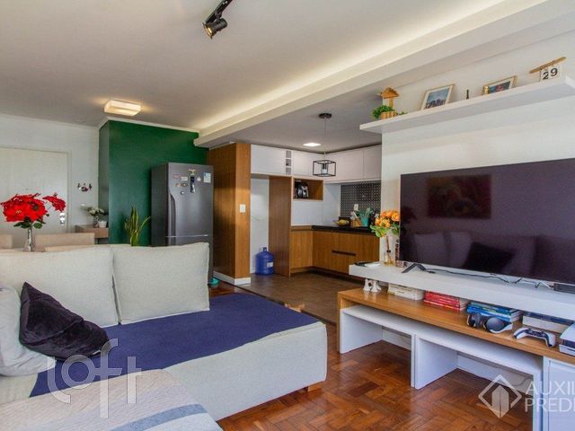 Apartamento com 66m², 2 dormitórios, 1 vaga, São João em Porto Alegre