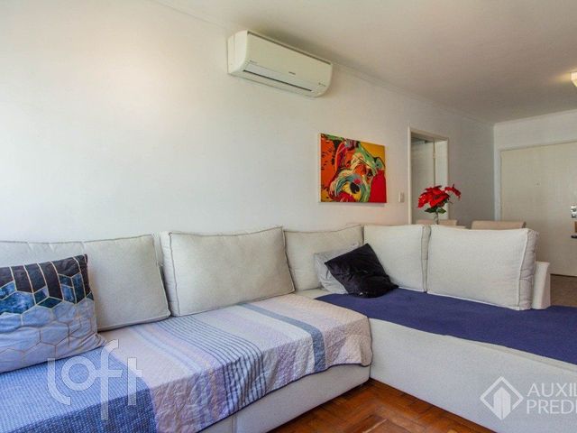 Apartamento com 66m², 2 dormitórios, 1 vaga, São João em Porto Alegre