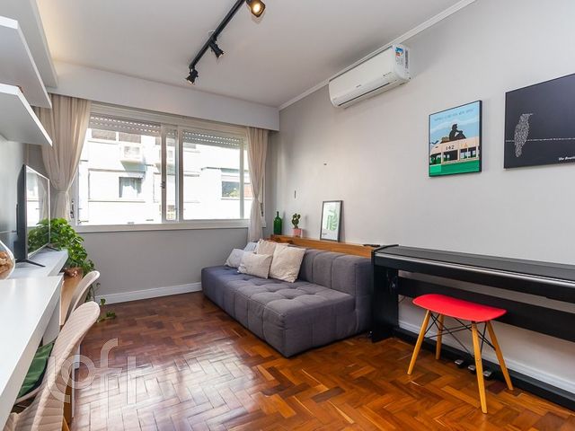 Apartamento com 66m², 2 dormitórios, 1 vaga, São João em Porto Alegre