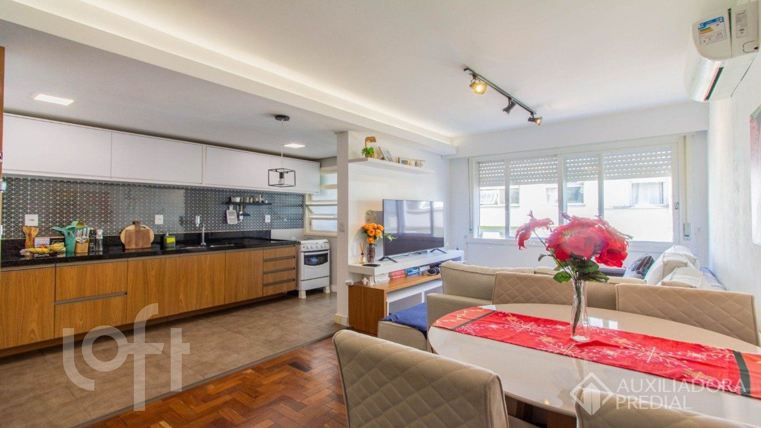 Apartamento com 66m², 2 dormitórios, 1 vaga, São João em Porto Alegre