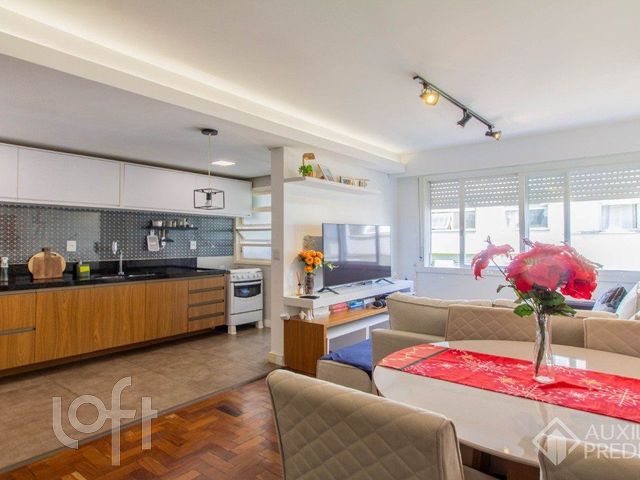 Apartamento com 66m², 2 dormitórios, 1 vaga, São João em Porto Alegre