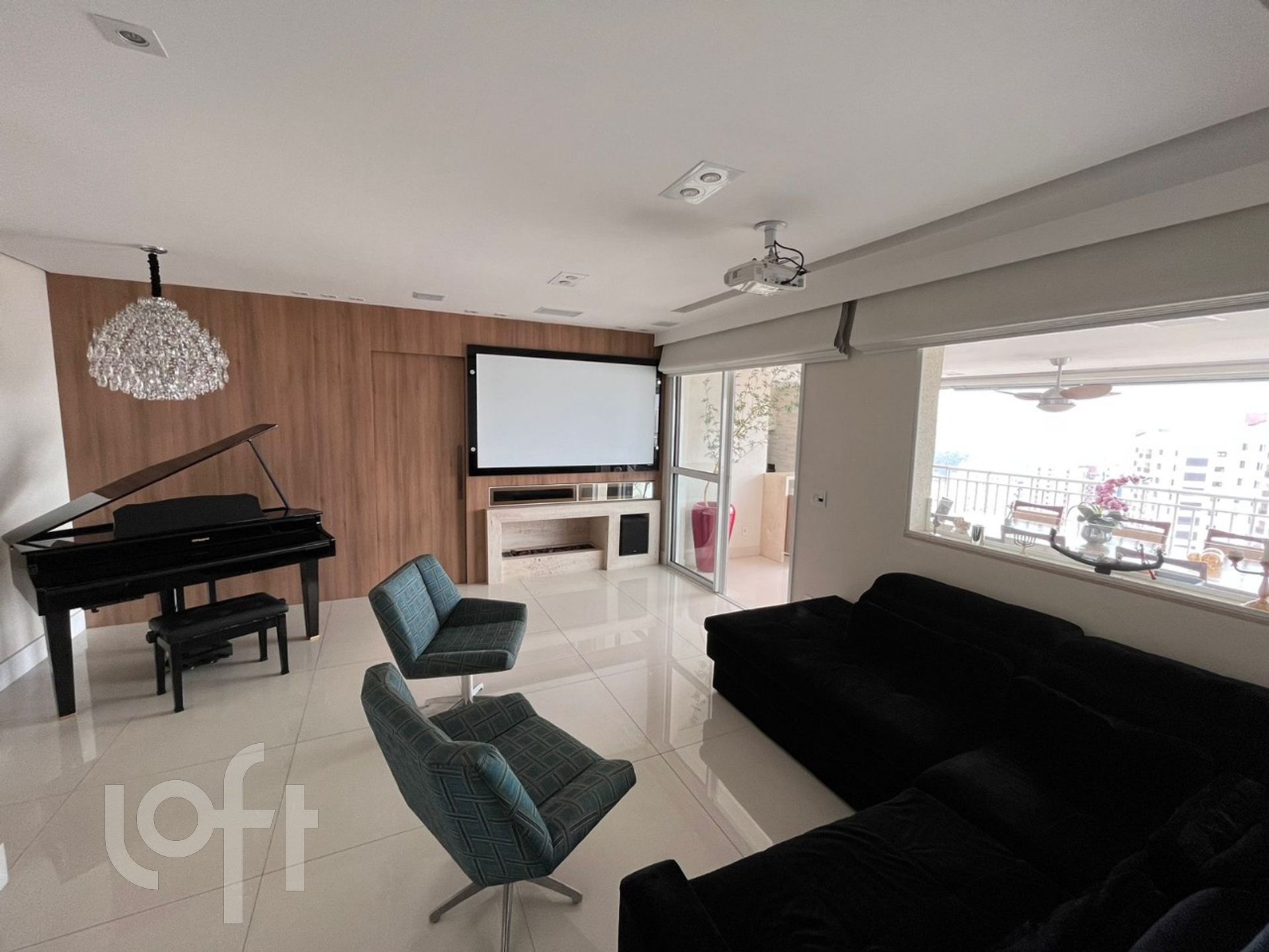 Apartamento à venda em Vila Regente Feijó com 124 m², 3 quartos, 4 vagas