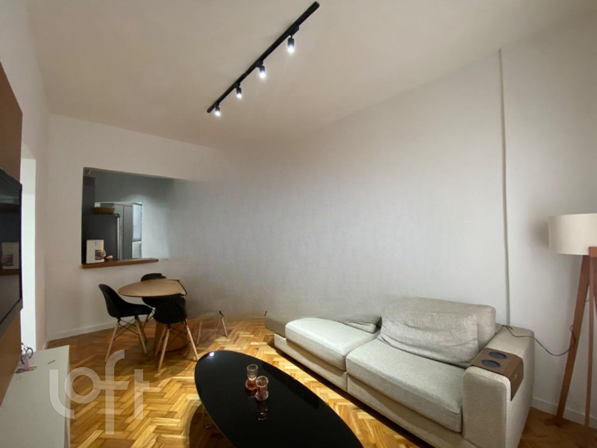 Apartamento à venda com 3 quartos, 90m² - Foto 2