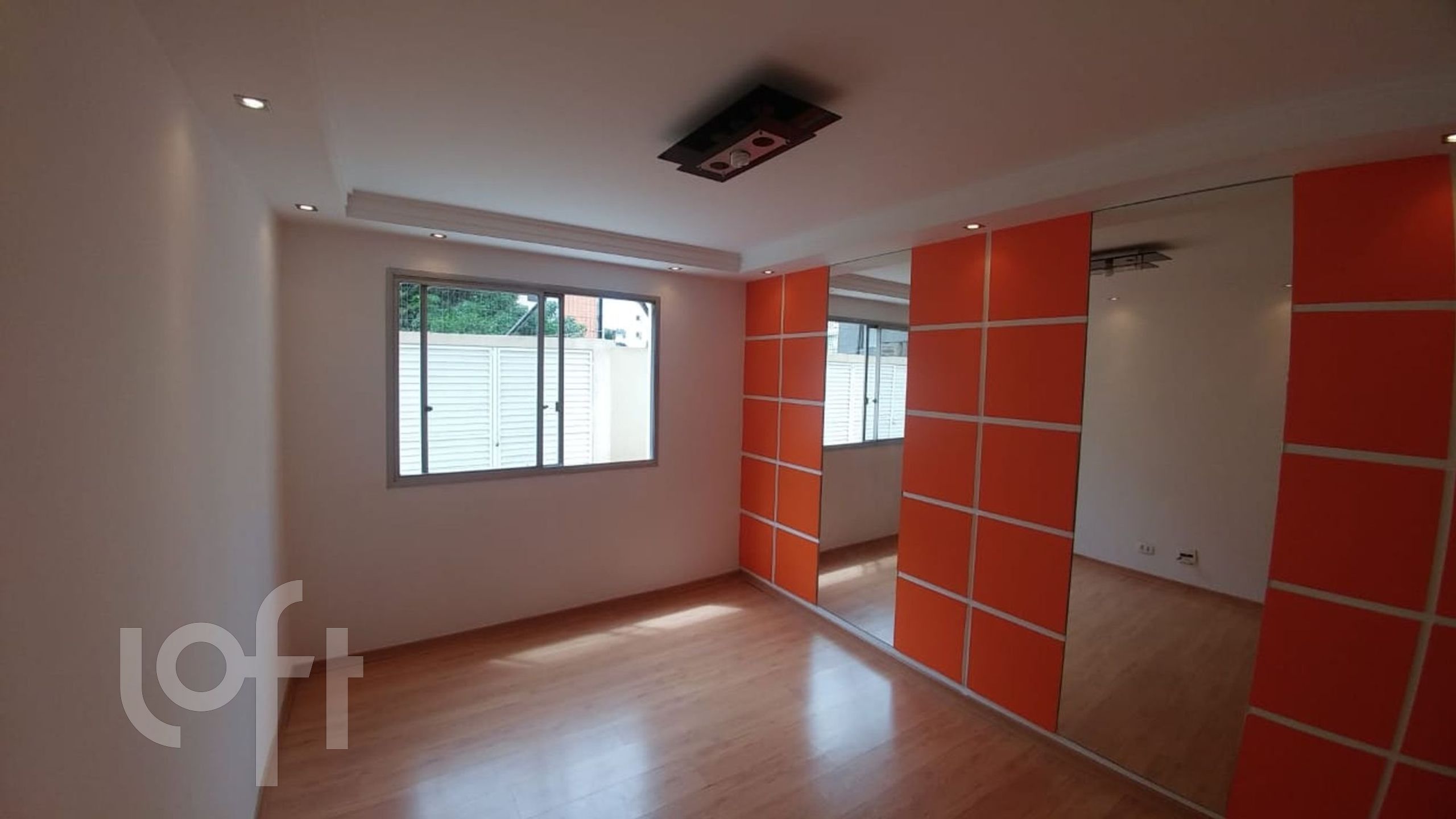 Apartamento à venda com 2 quartos, 64m² - Foto 4