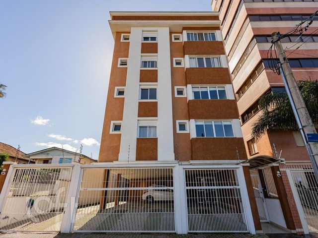 Apartamento com 65m², 2 dormitórios, 1 suíte, 1 vaga, Vila Ipiranga em Porto Alegre