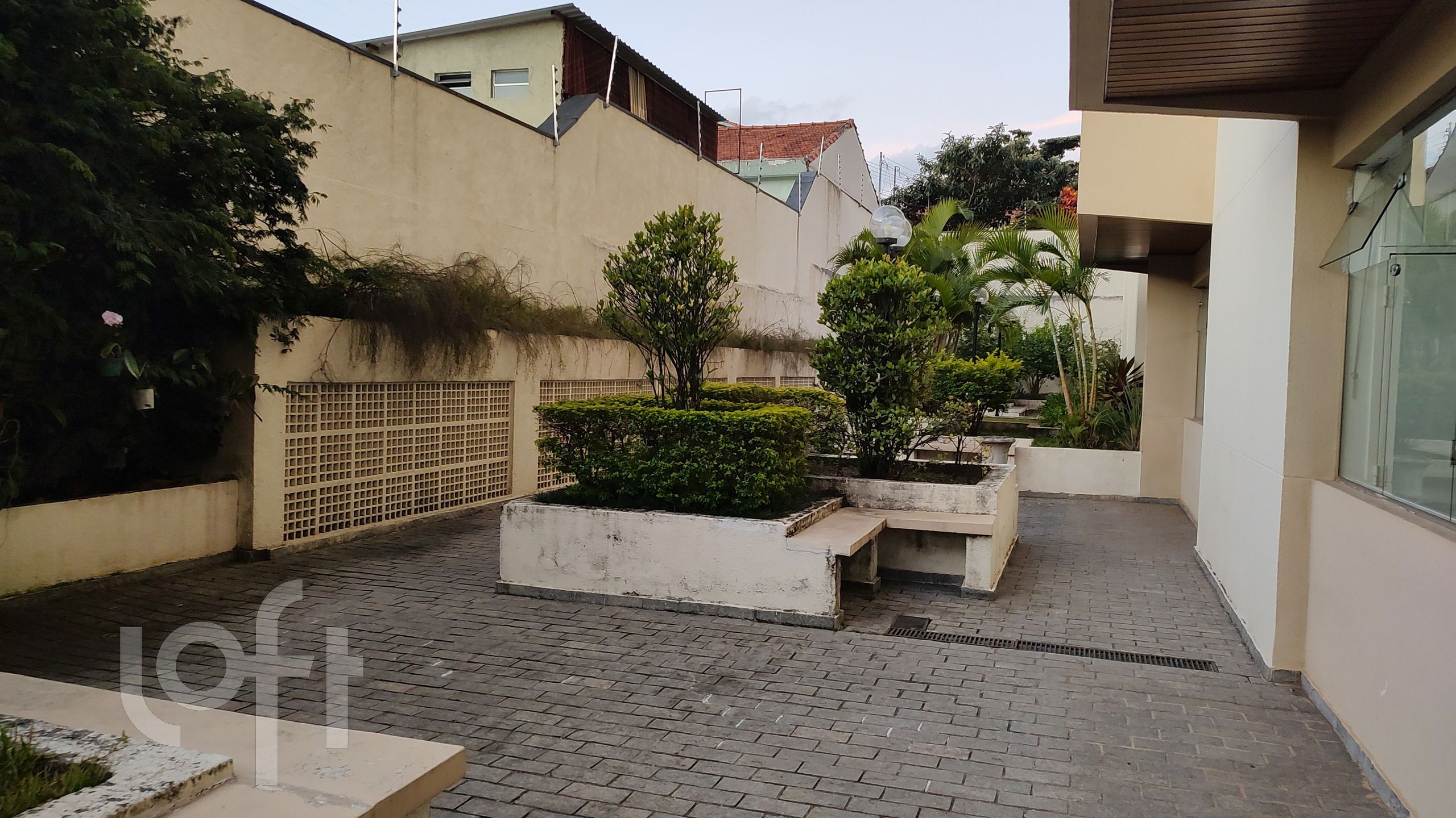 Apartamento à venda com 3 quartos, 114m² - Foto 28