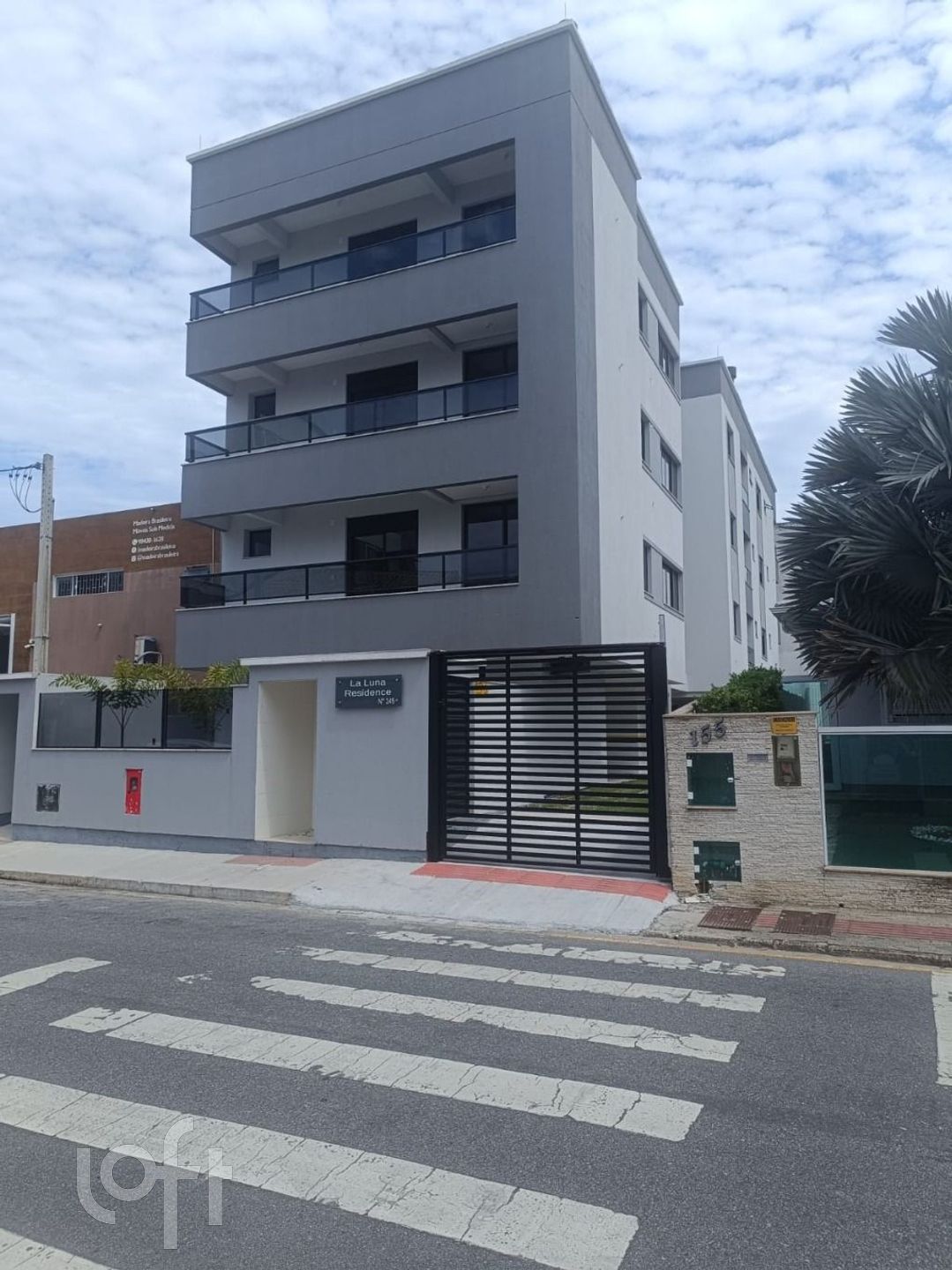 Apartamento à venda em Flor de Napolis com 77 m², 2 quartos, 1 suíte, 1 vaga