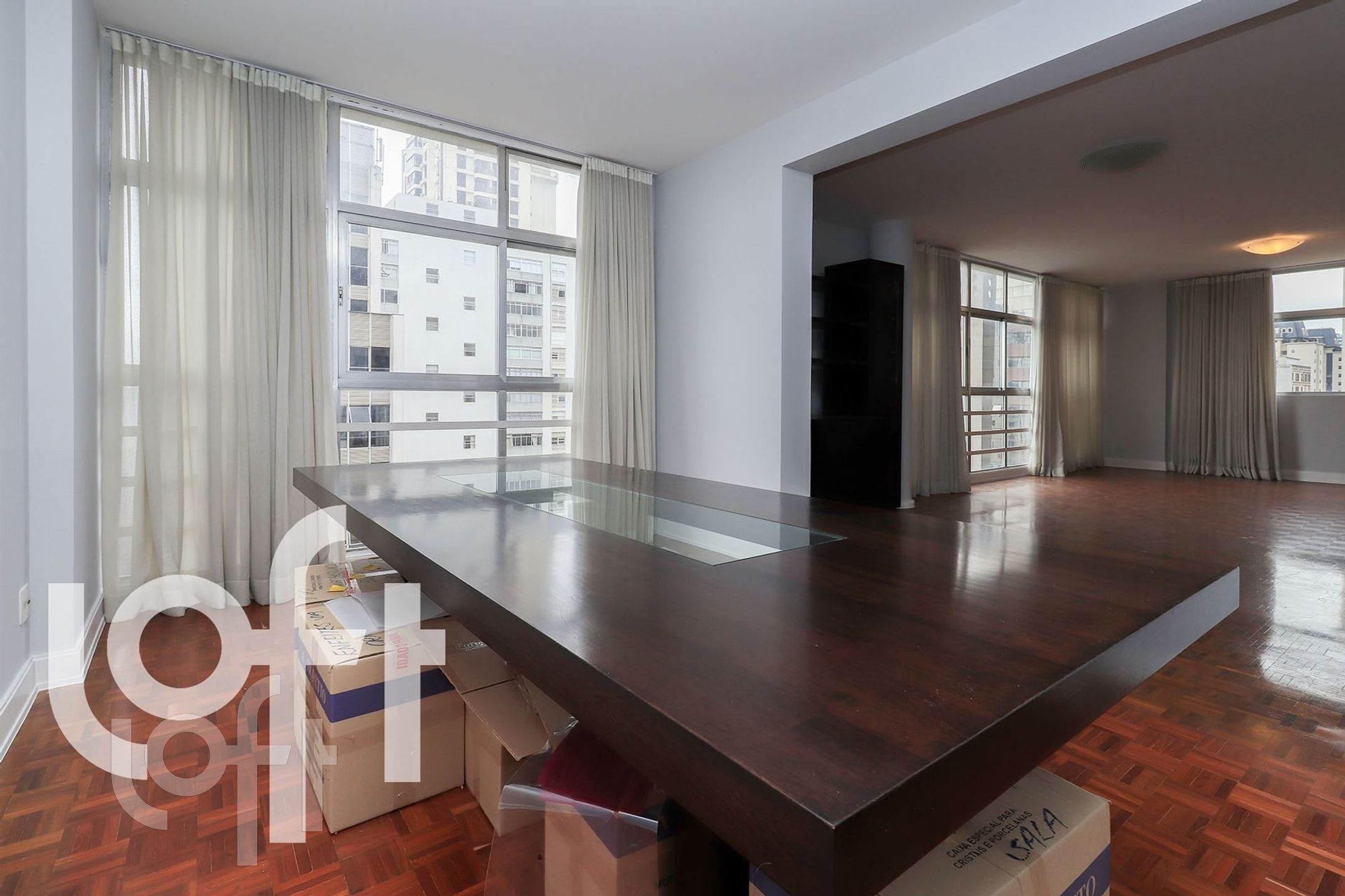 Apartamento à venda com 3 quartos, 228m² - Foto 18