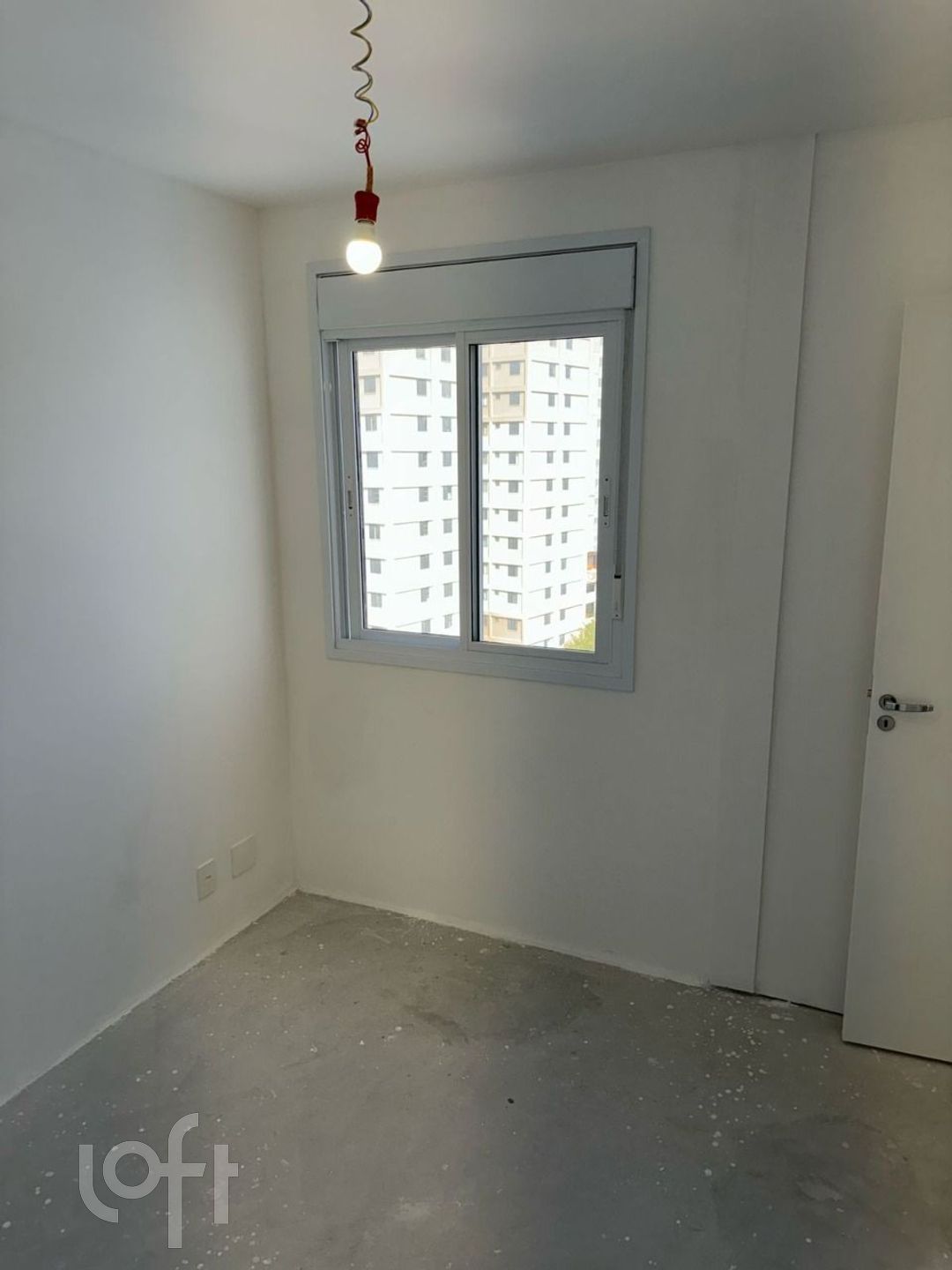 Apartamento à venda com 2 quartos, 37m² - Foto 1