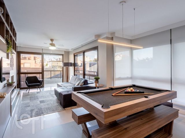 Apartamento com 118m², 2 dormitórios, 2 suítes, 2 vagas, Petrópolis em Porto Alegre