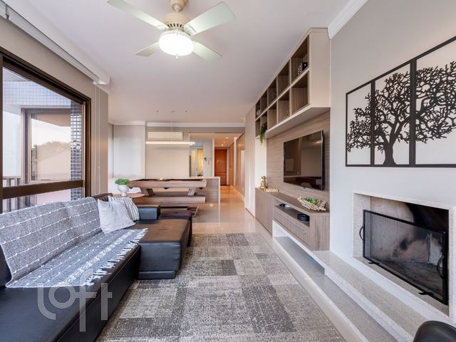 Apartamento com 118m², 2 dormitórios, 2 suítes, 2 vagas, Petrópolis em Porto Alegre