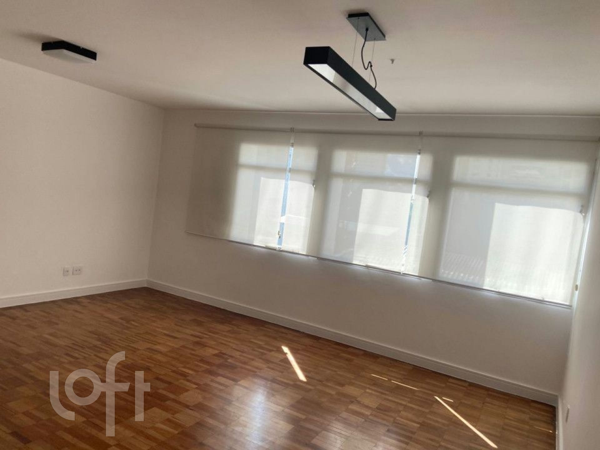 Apartamento à venda com 4 quartos, 153m² - Foto 2