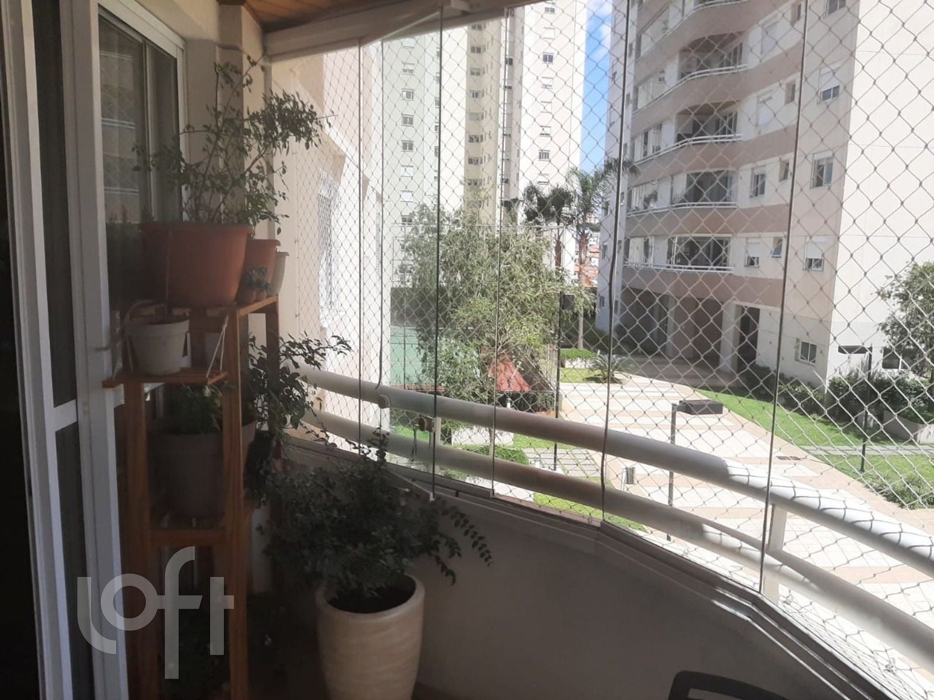 Apartamento à venda com 3 quartos, 94m² - Foto 3