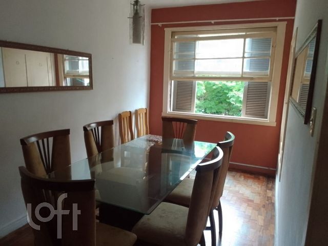 Apartamento com 69m², 2 dormitórios, Petrópolis em Porto Alegre