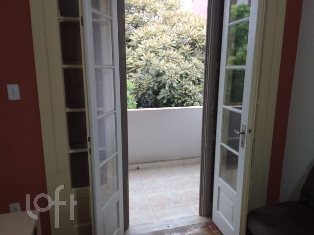 Apartamento com 69m², 2 dormitórios, Petrópolis em Porto Alegre