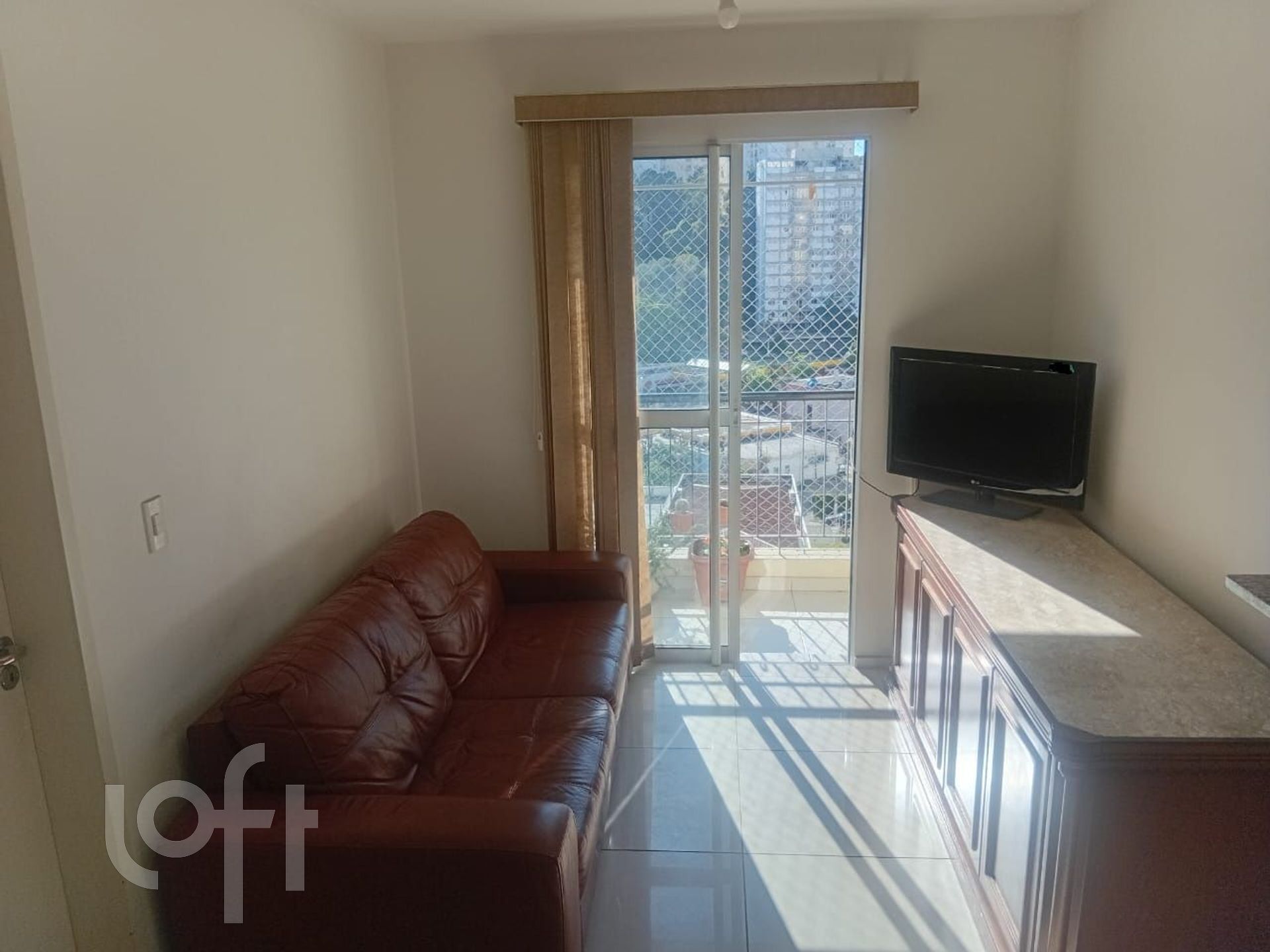 Apartamento à venda com 1 quarto, 38m² - Foto 1