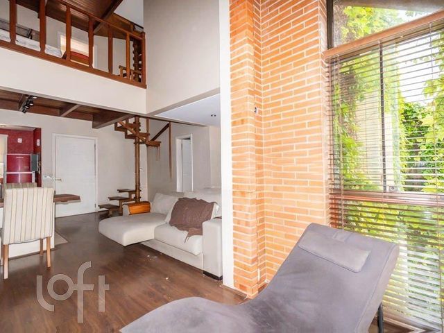 Apartamento com 94m², 2 dormitórios, 1 suíte, 2 vagas, Moinhos de Vento em Porto Alegre