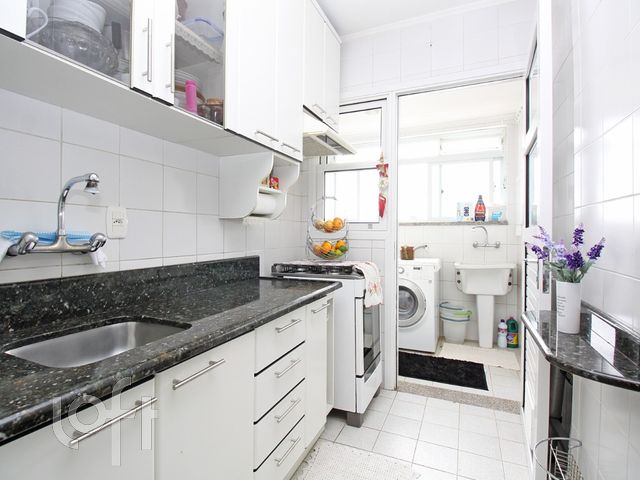 Apartamento com 71m², 2 dormitórios, 1 vaga, Vila Ipiranga em Porto Alegre