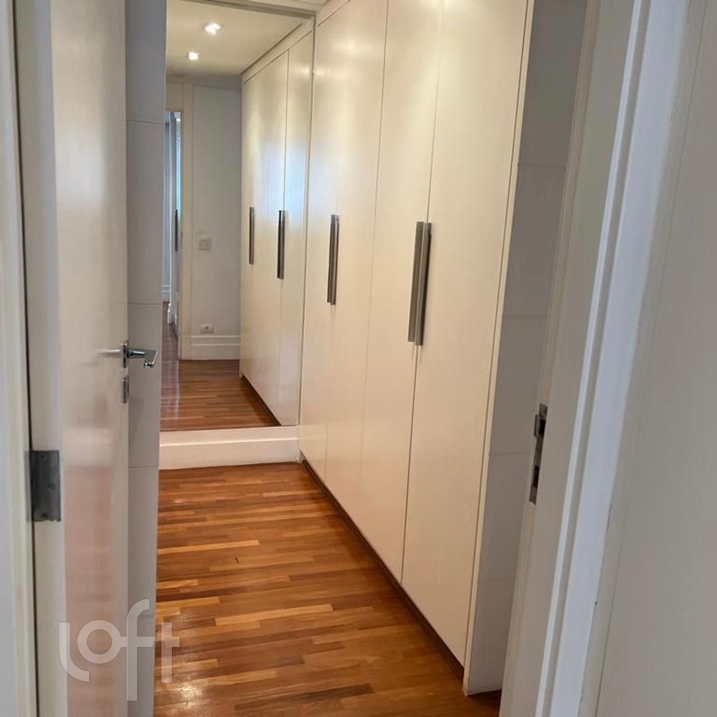 Apartamento à venda com 3 quartos, 191m² - Foto 12