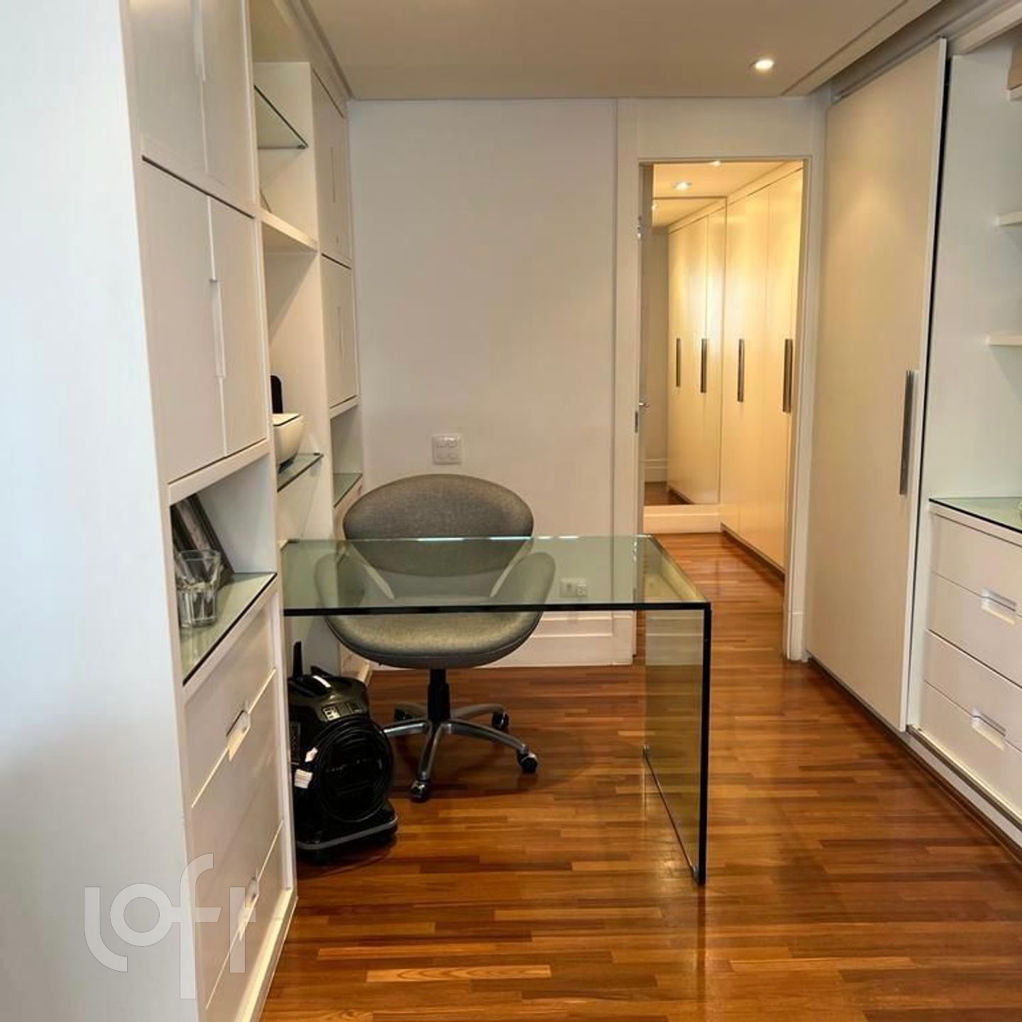 Apartamento à venda com 3 quartos, 191m² - Foto 10