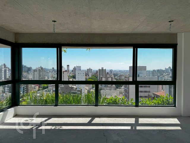 Apartamento com 113m², 3 dormitórios, 3 suítes, Petrópolis em Porto Alegre