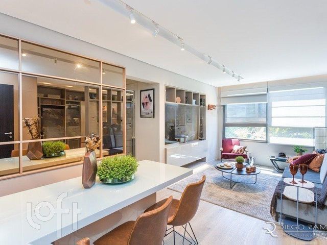 Apartamento com 62m², 2 dormitórios, 1 suíte, 2 vagas, Vila Ipiranga em Porto Alegre