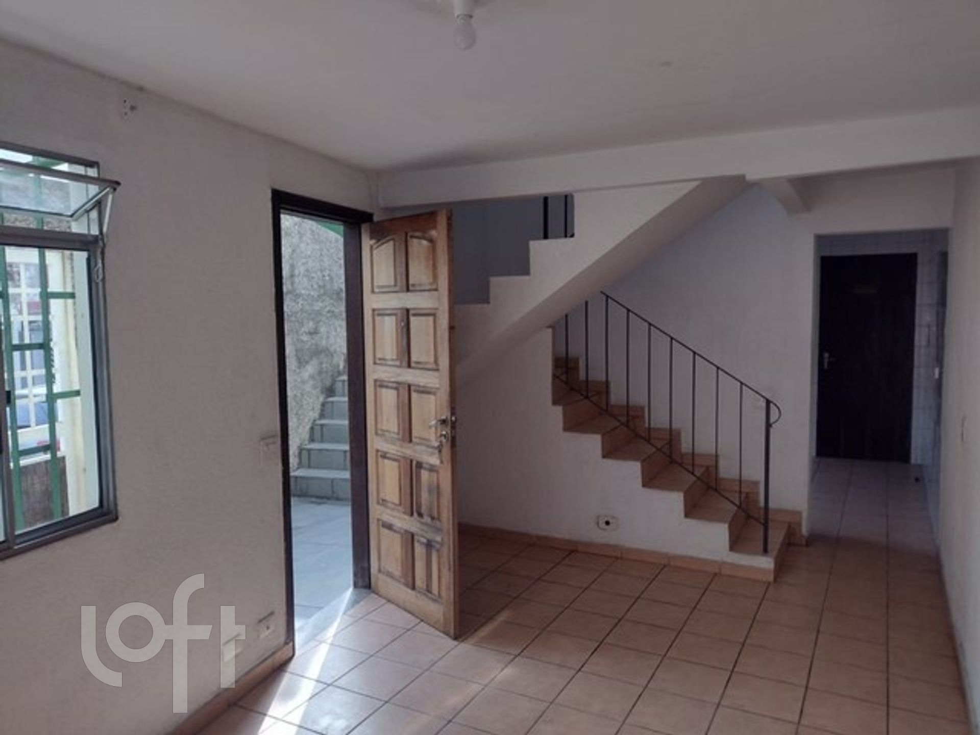 Casa à venda com 3 quartos, 600m² - Foto 1