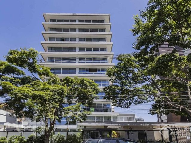 Apartamento com 130m², 3 dormitórios, 1 suíte, 2 vagas, Petrópolis em Porto Alegre