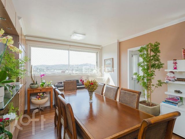 Apartamento com 106m², 3 dormitórios, 1 suíte, 2 vagas, Jardim Botânico em Porto Alegre