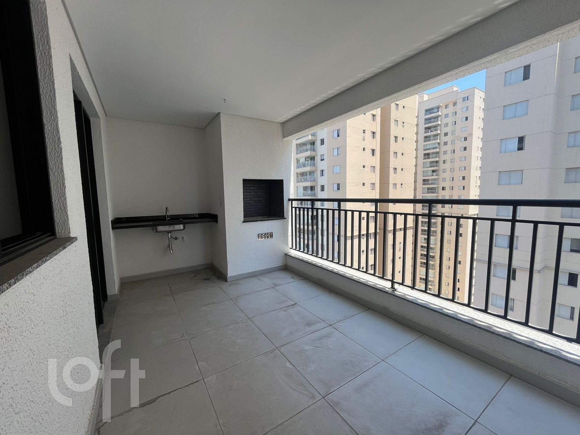 Apartamento à venda com 3 quartos, 86m² - Foto 2